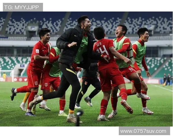 中国足球明星的魅力与氛围探讨：从场上到场下的影响力与风采