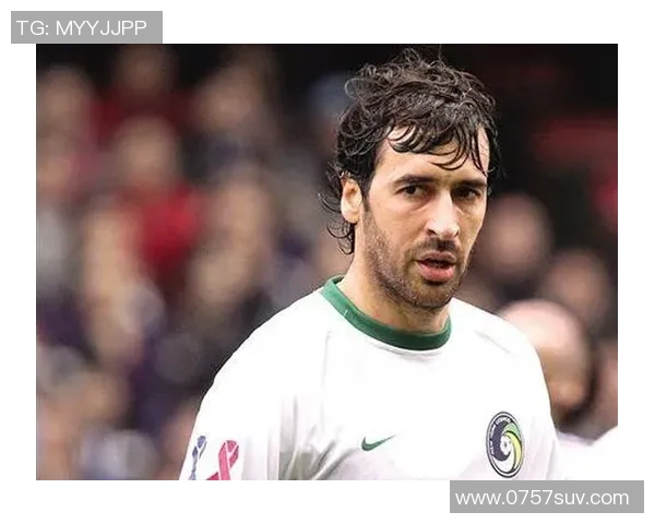 当今足坛风云人物盘点受欢迎的足球明星及其影响力分析